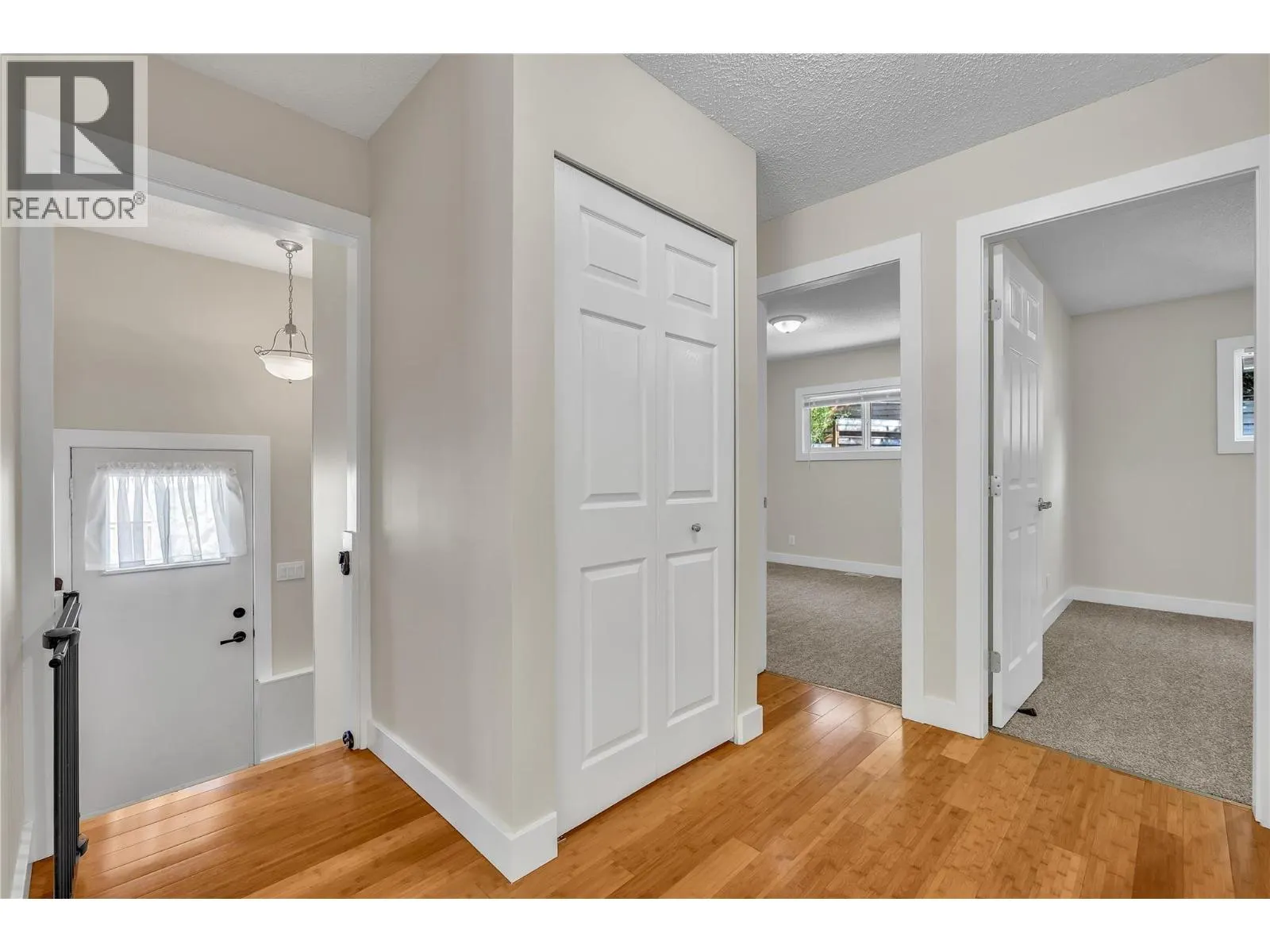 8299 Prairie Valley Road