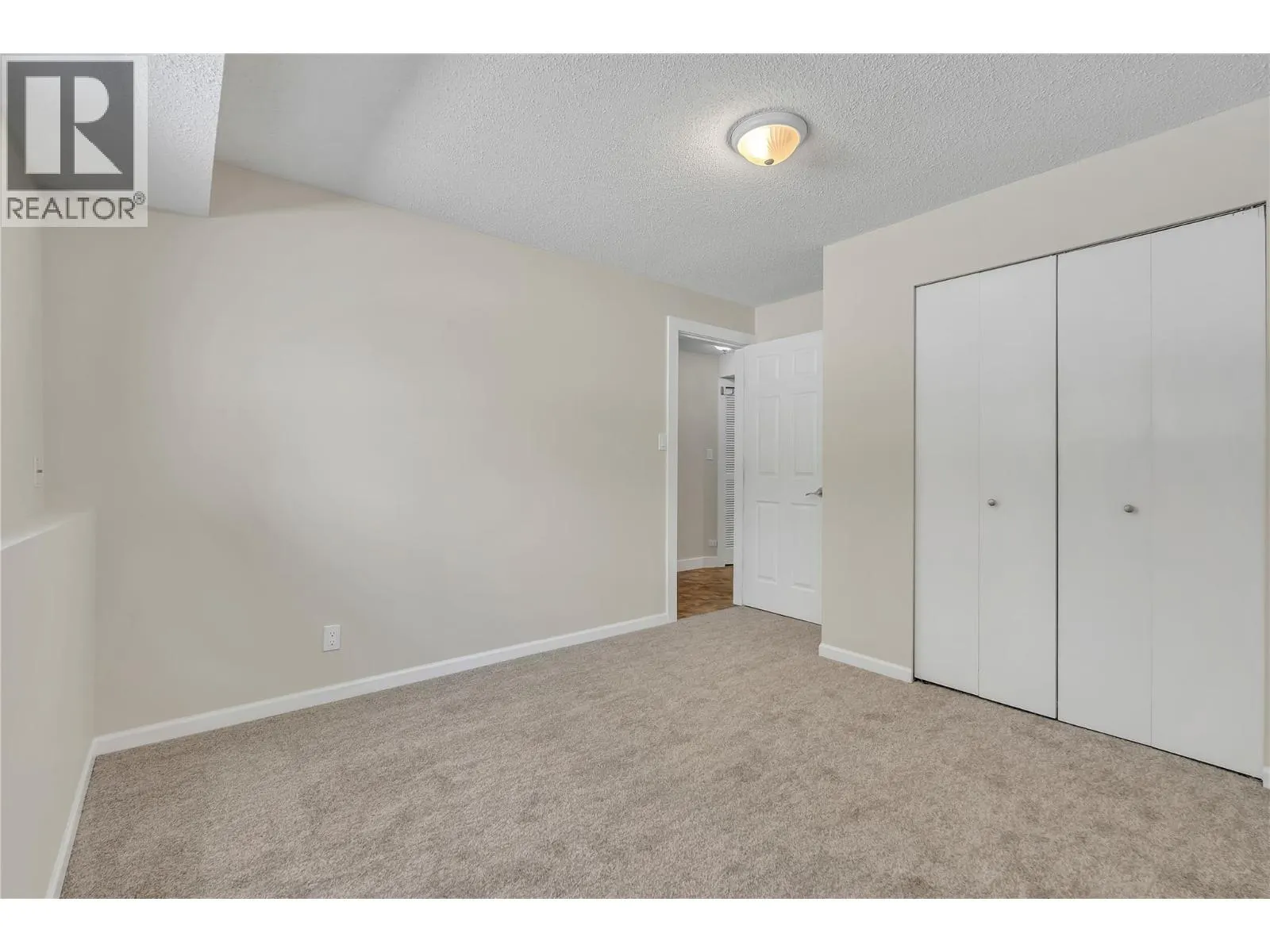 8299 Prairie Valley Road