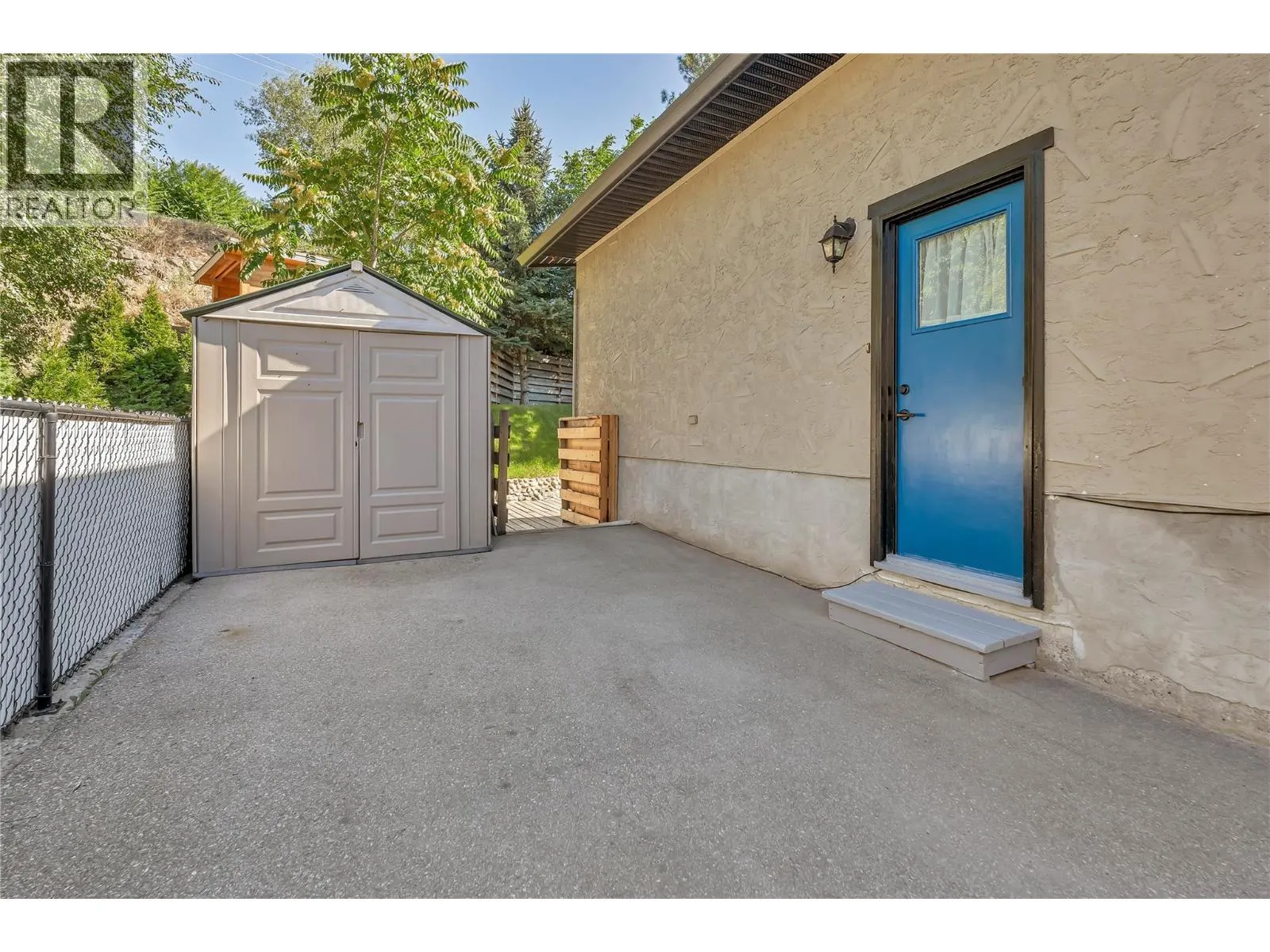 8299 Prairie Valley Road