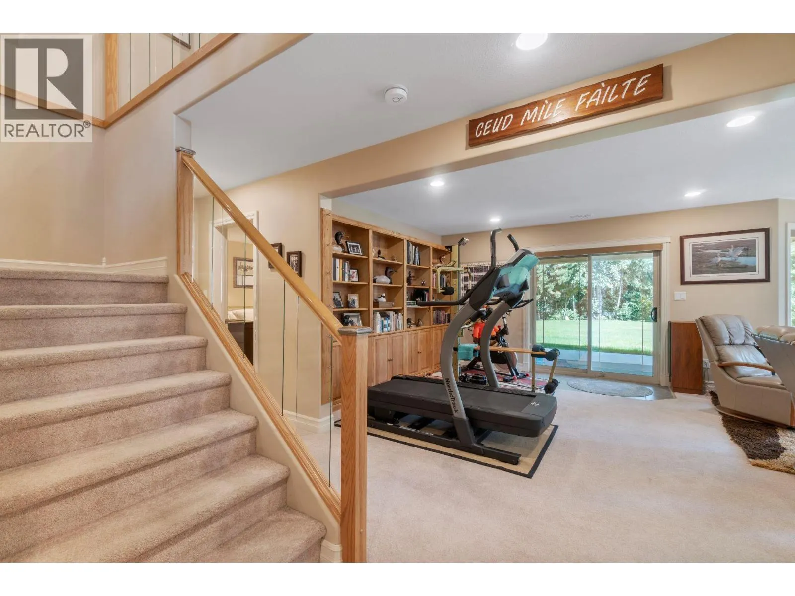 2777 Mountview Drive