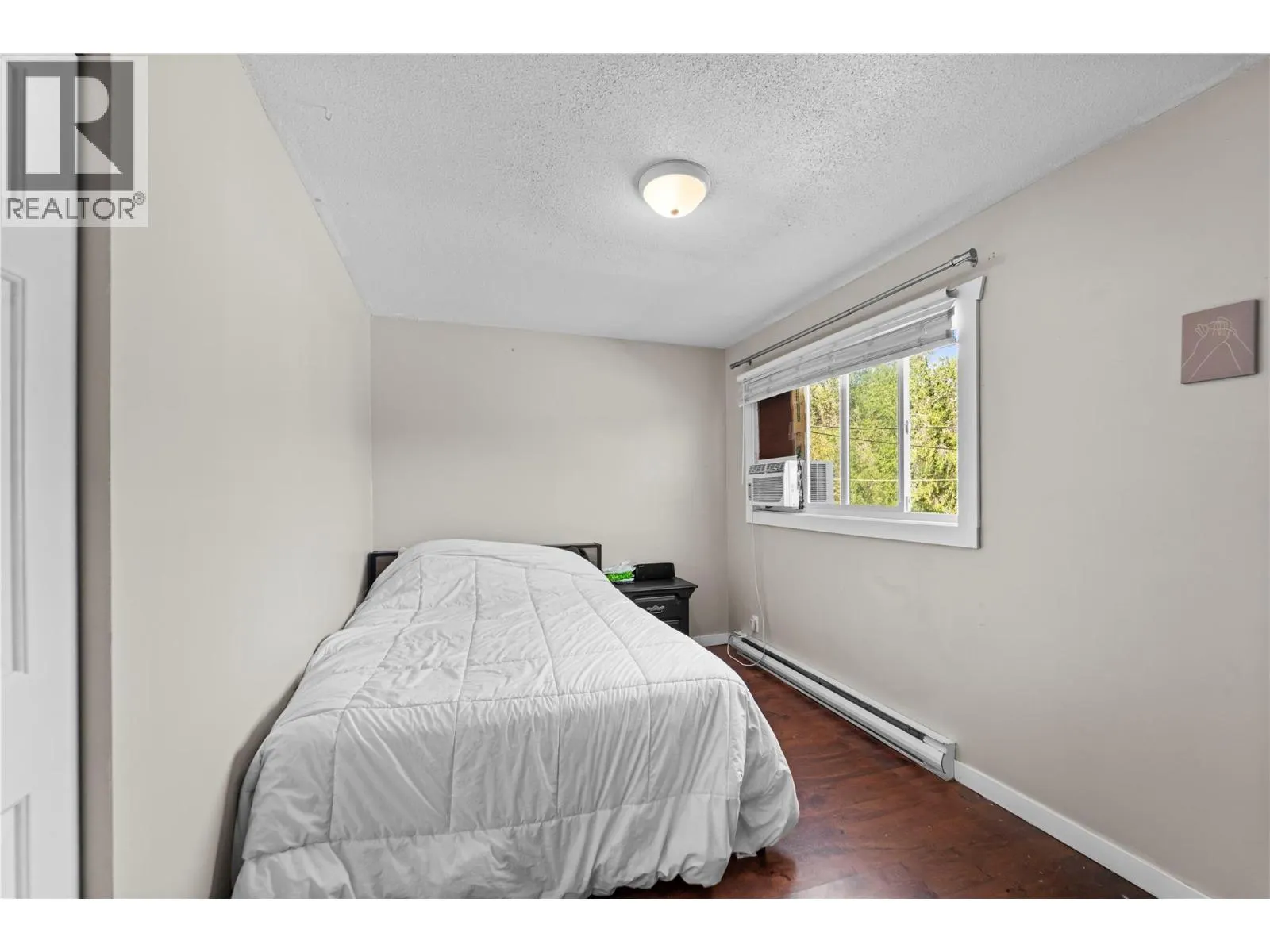 700 Collingwood Drive Unit# 4