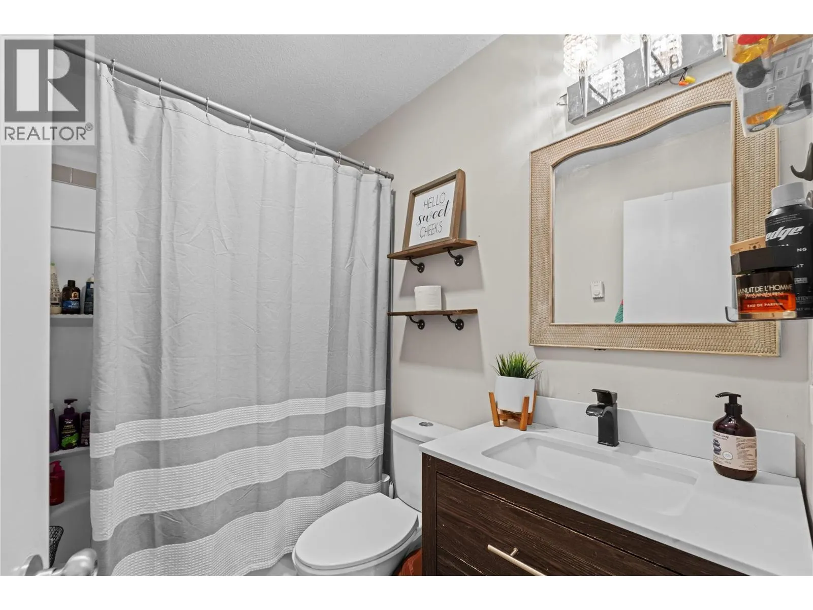 700 Collingwood Drive Unit# 4