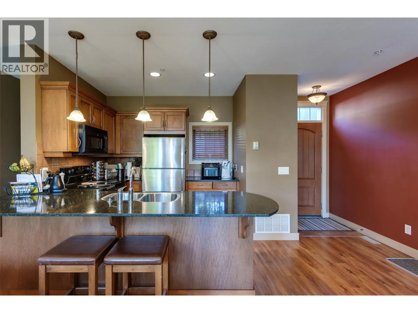 1795 Country Club Drive Unit# 105