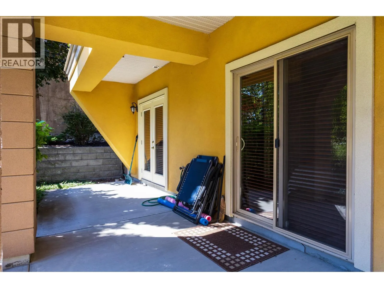 1795 Country Club Drive Unit# 105