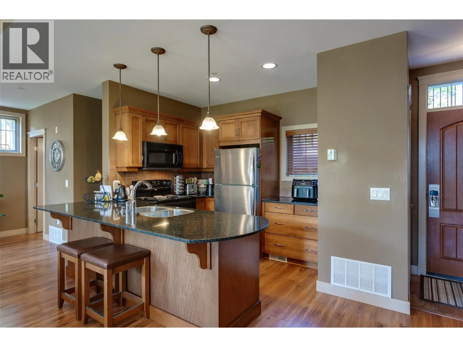 1795 Country Club Drive Unit# 105