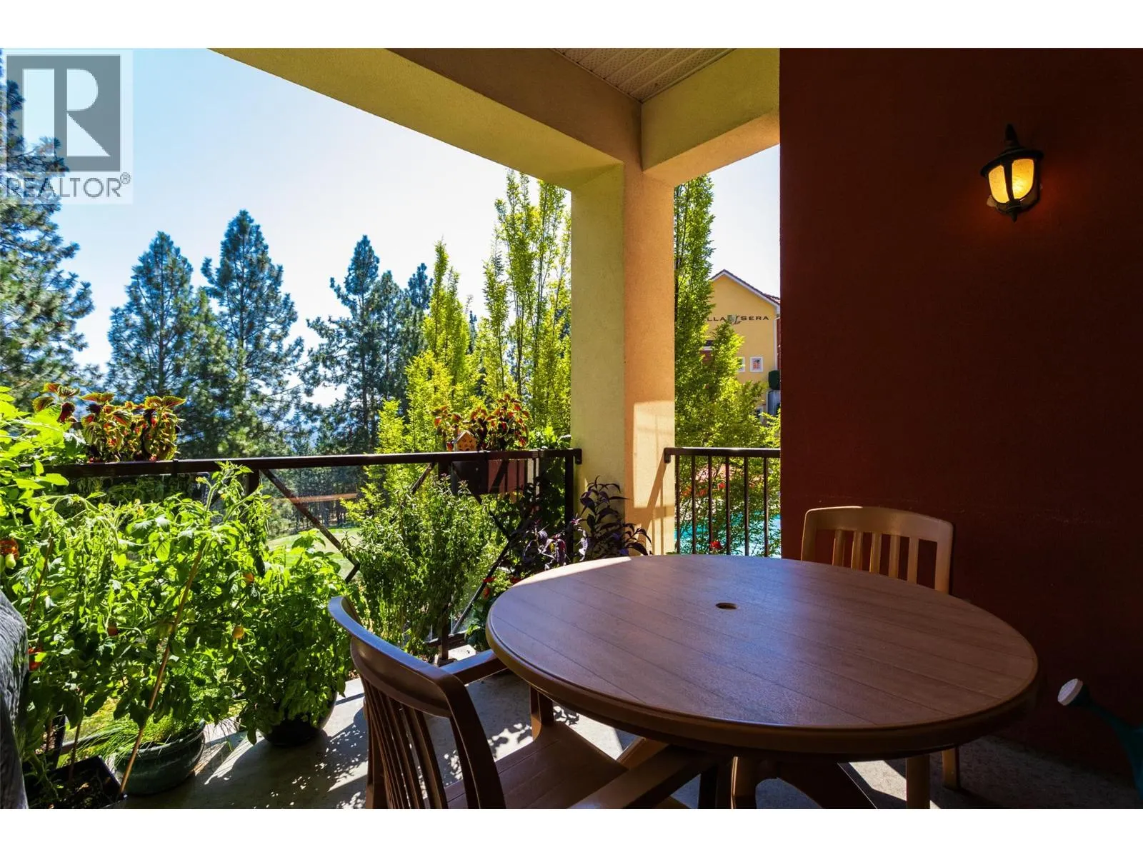 1795 Country Club Drive Unit# 105