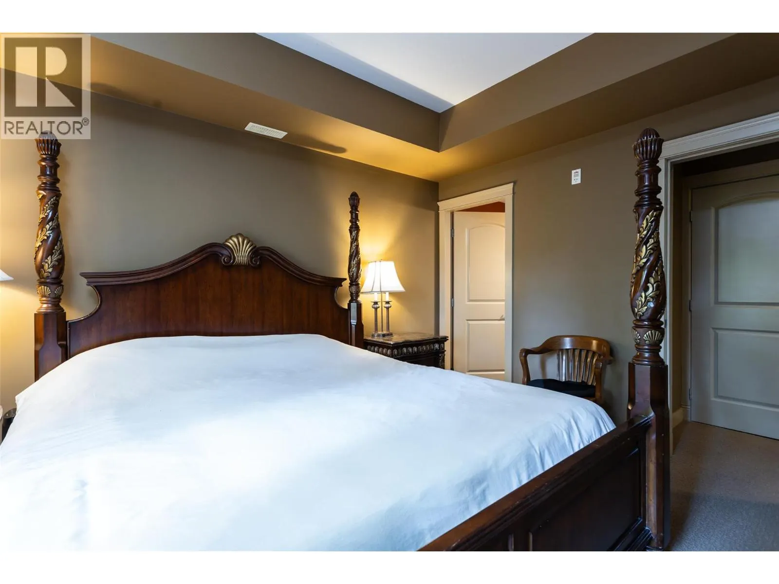 1795 Country Club Drive Unit# 105