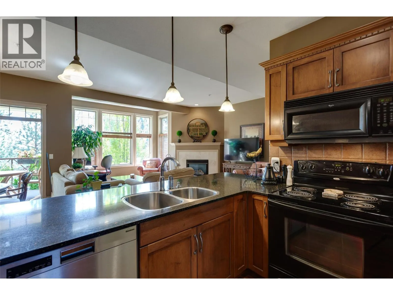 1795 Country Club Drive Unit# 105