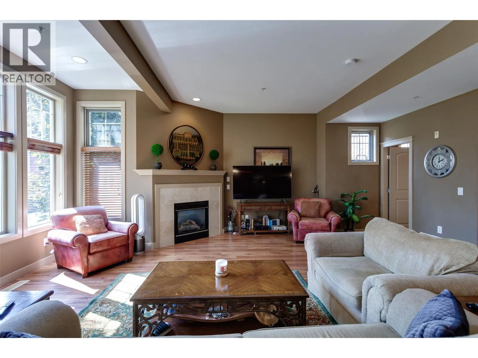 1795 Country Club Drive Unit# 105