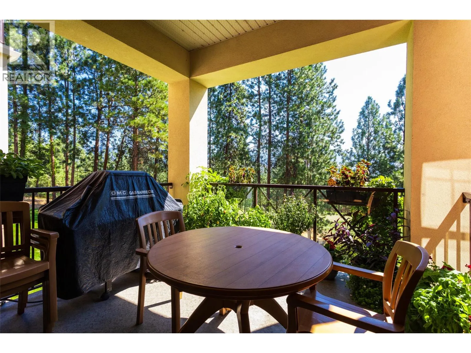 1795 Country Club Drive Unit# 105