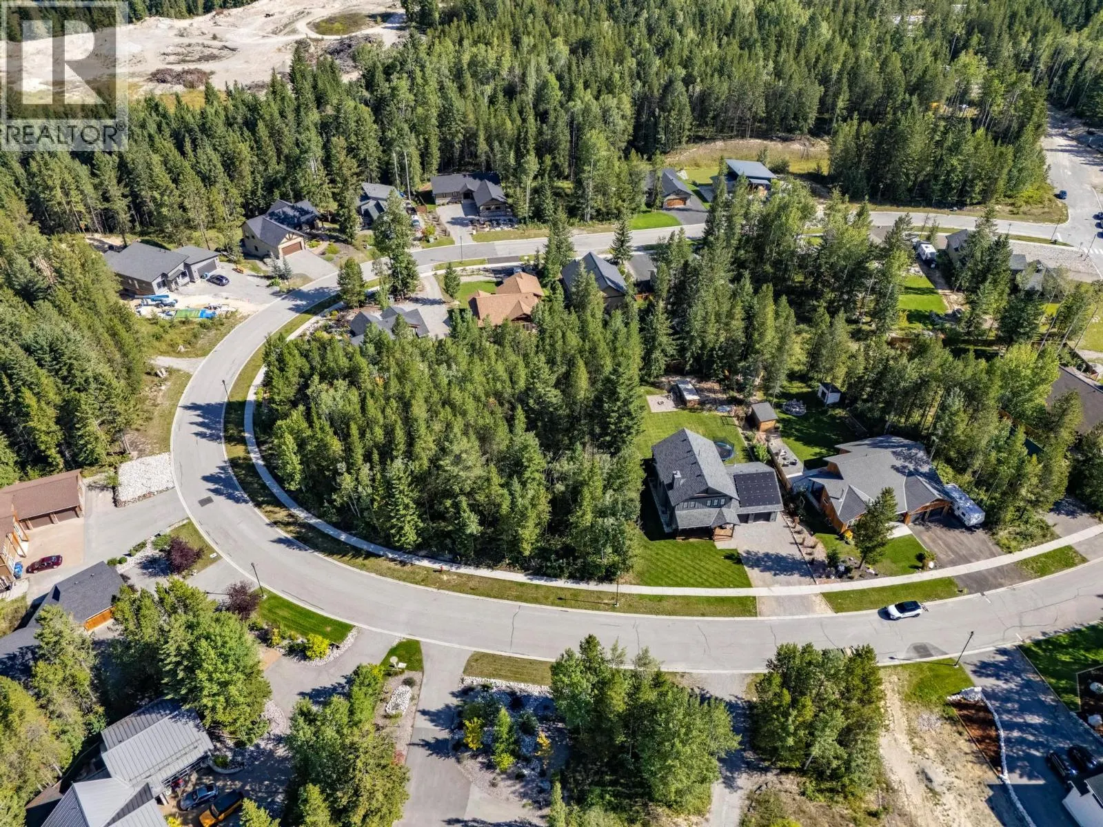 1520 Quartz Crescent