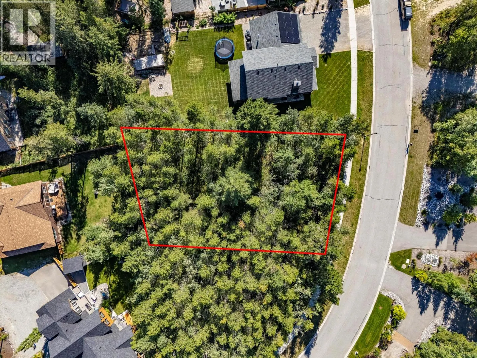 1520 Quartz Crescent