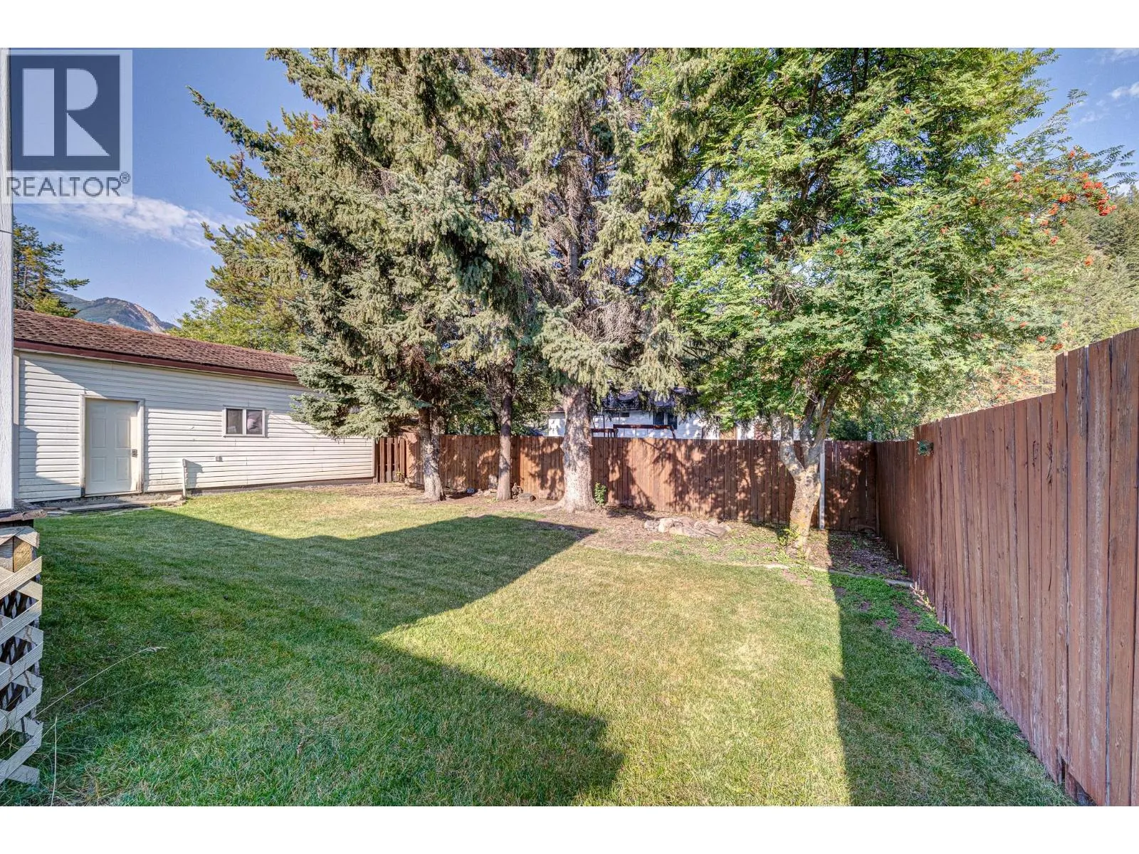 850 MINTO Crescent