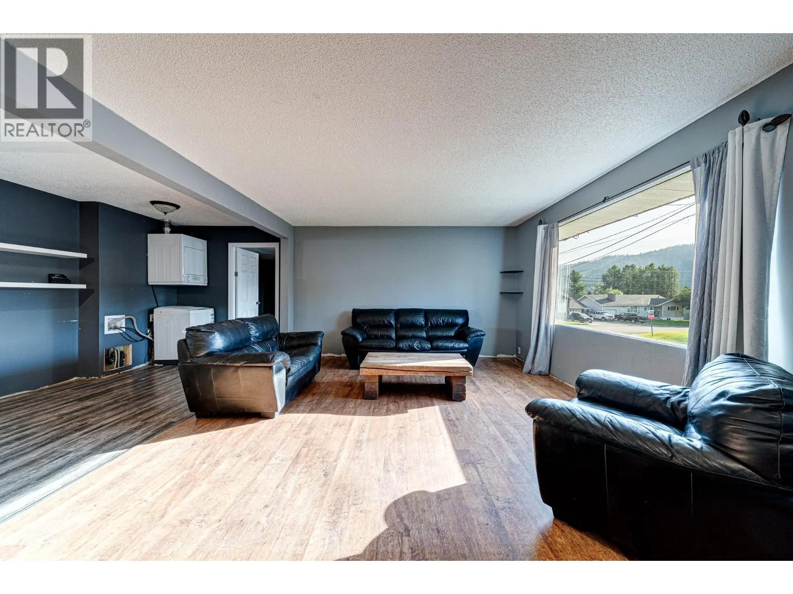 850 MINTO Crescent