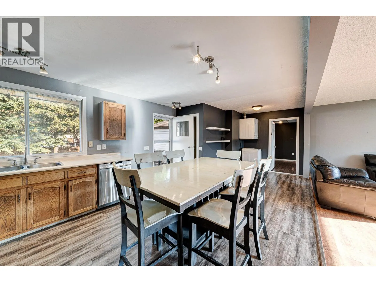 850 MINTO Crescent