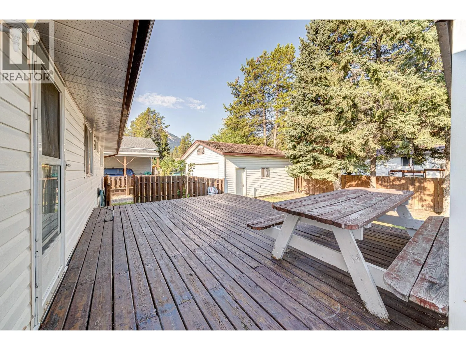 850 MINTO Crescent
