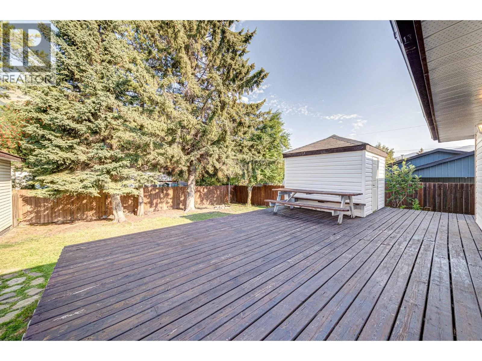 850 MINTO Crescent