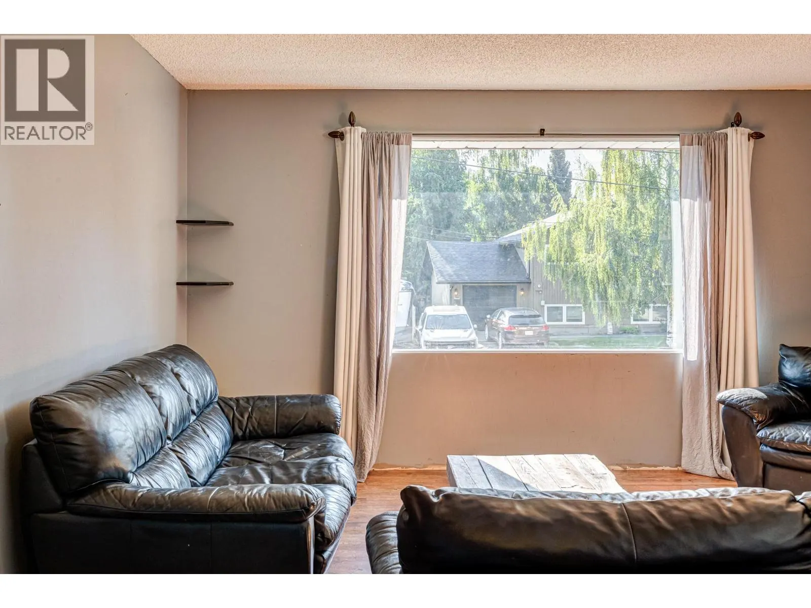 850 MINTO Crescent