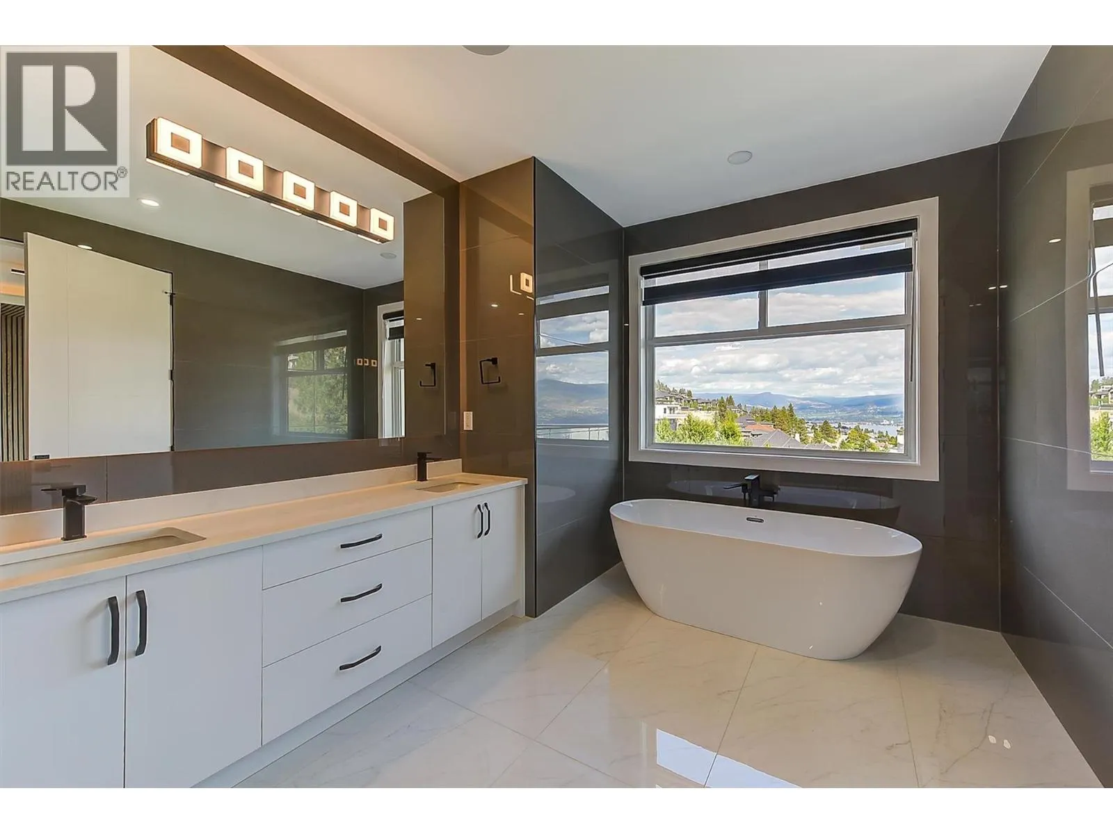 1511 Vineyard Drive