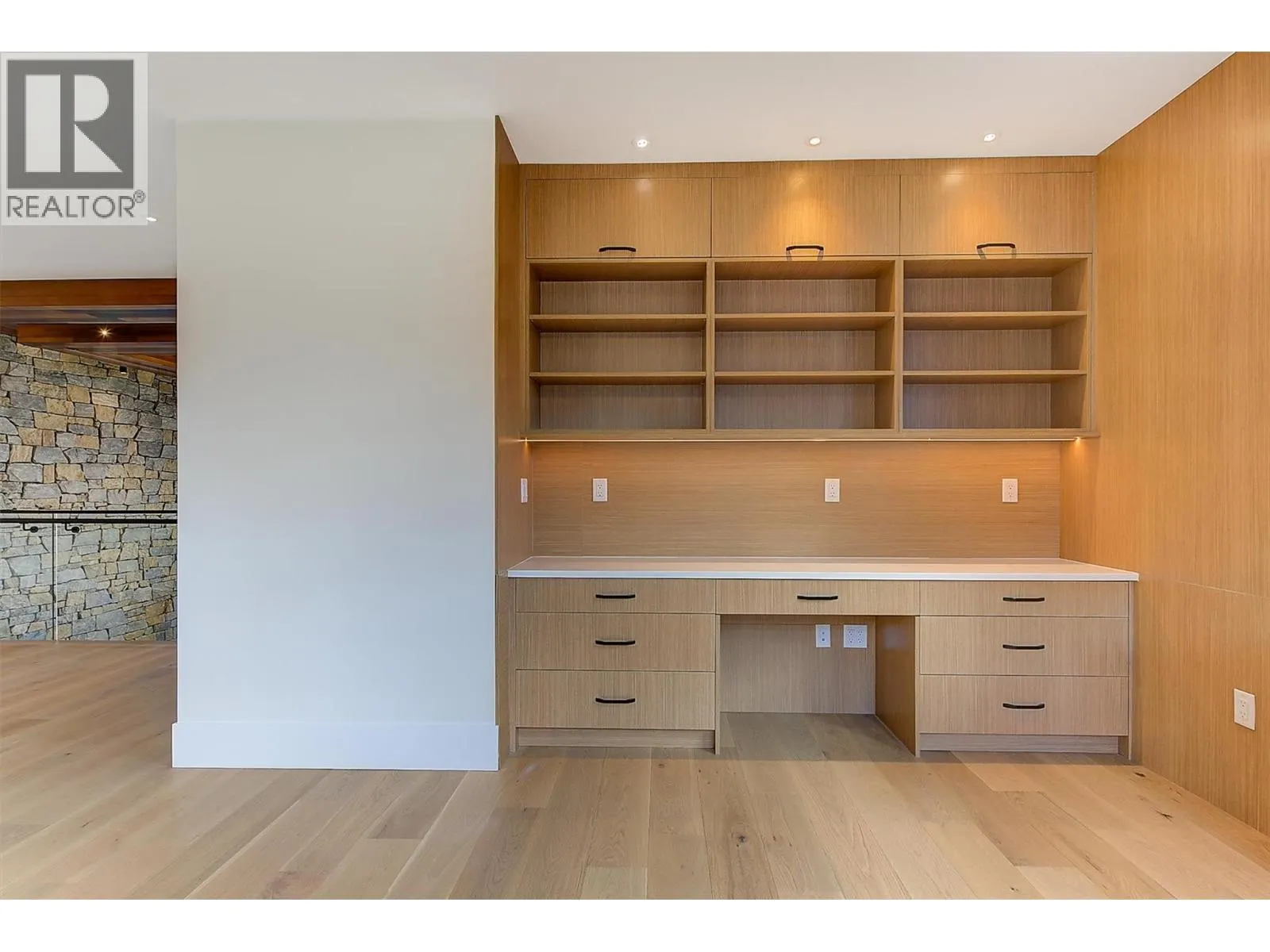 1511 Vineyard Drive