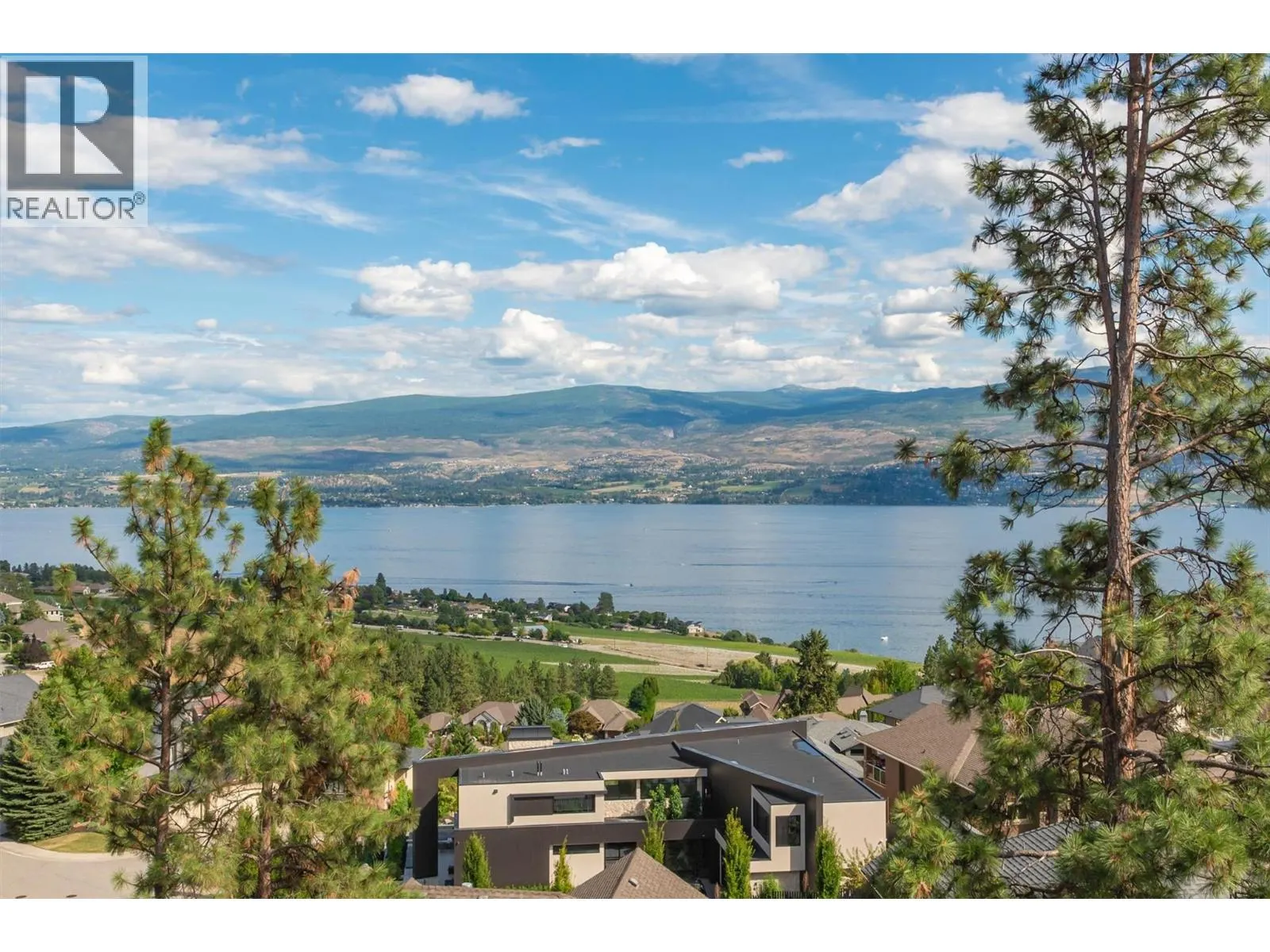 1511 Vineyard Drive
