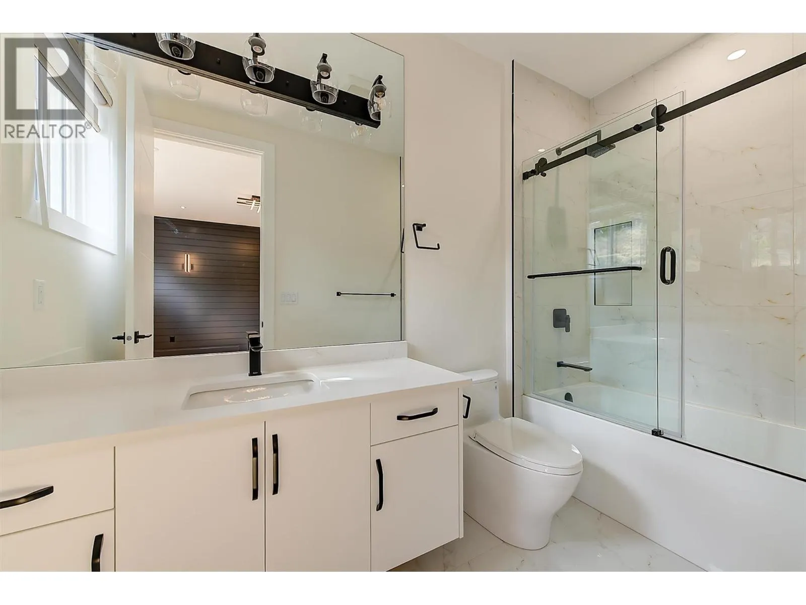 1511 Vineyard Drive