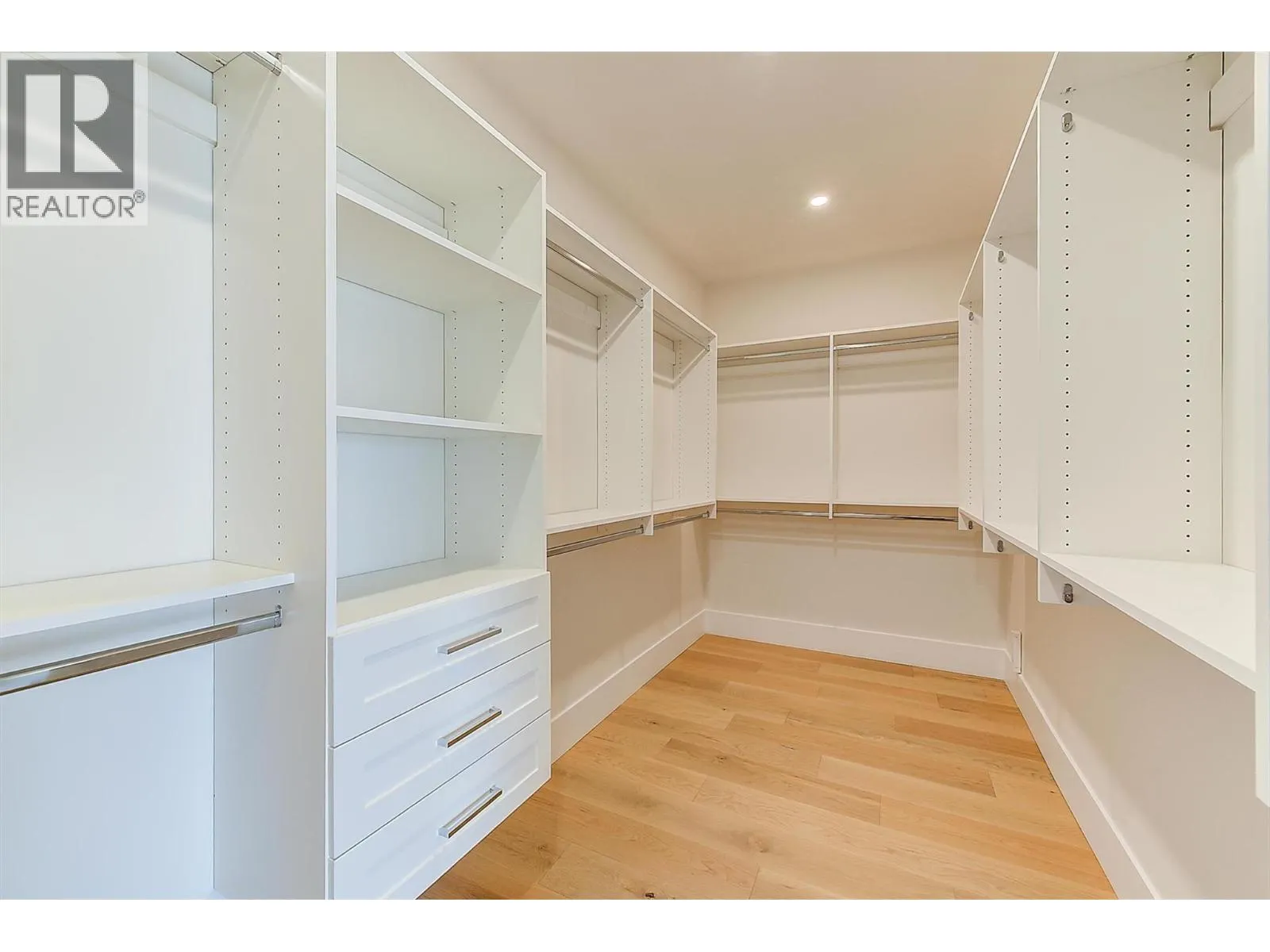 1511 Vineyard Drive