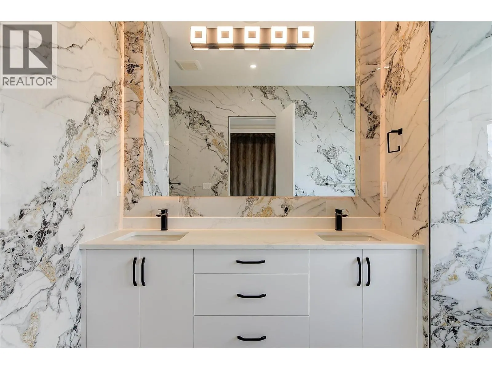 1511 Vineyard Drive
