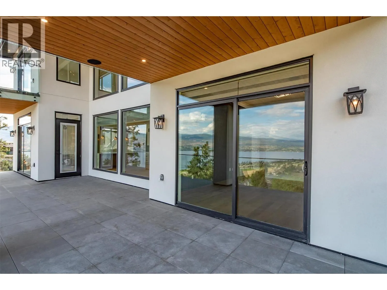 1511 Vineyard Drive
