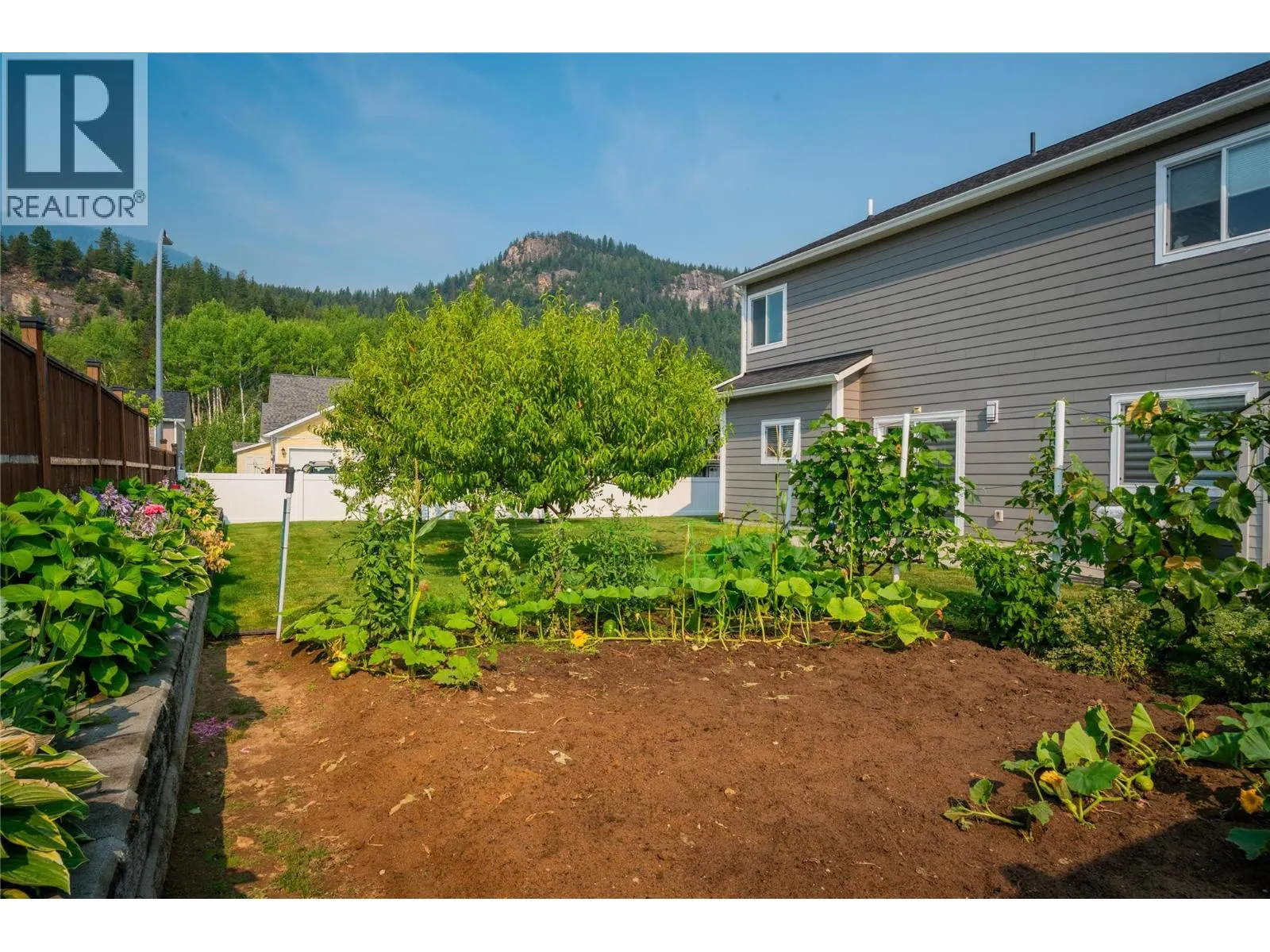 1532 ASPEN Lane