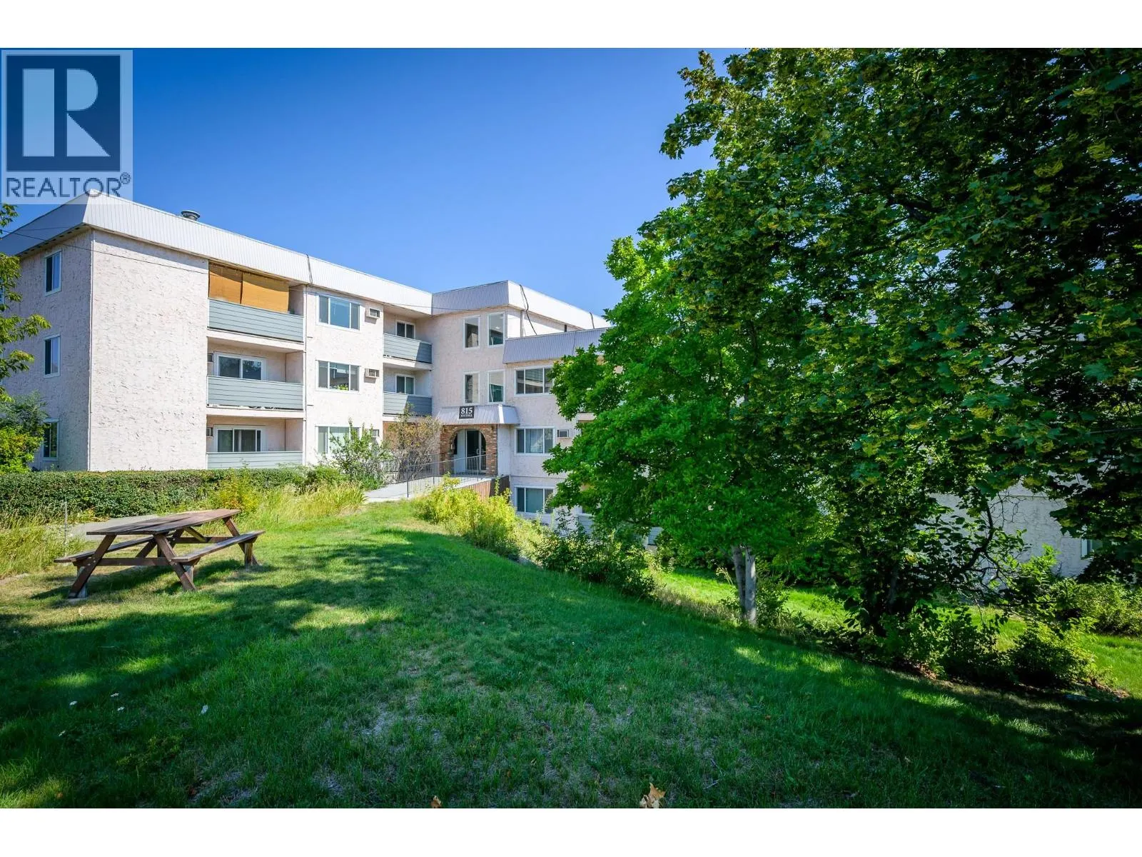 815 SOUTHILL Street Unit# 423