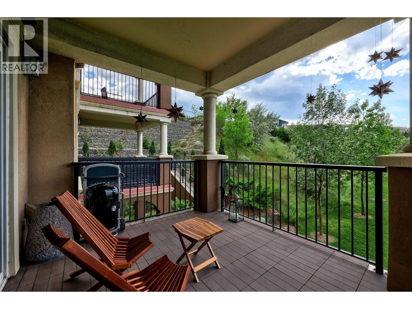 975 VICTORIA  W Street Unit# 208