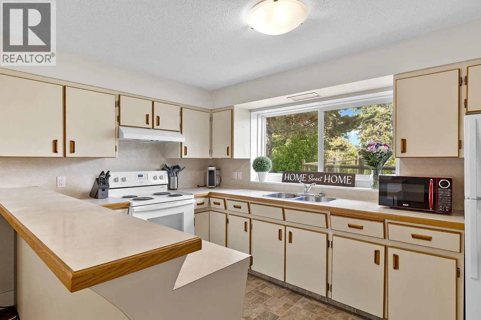 4139 Wallace Hill Road