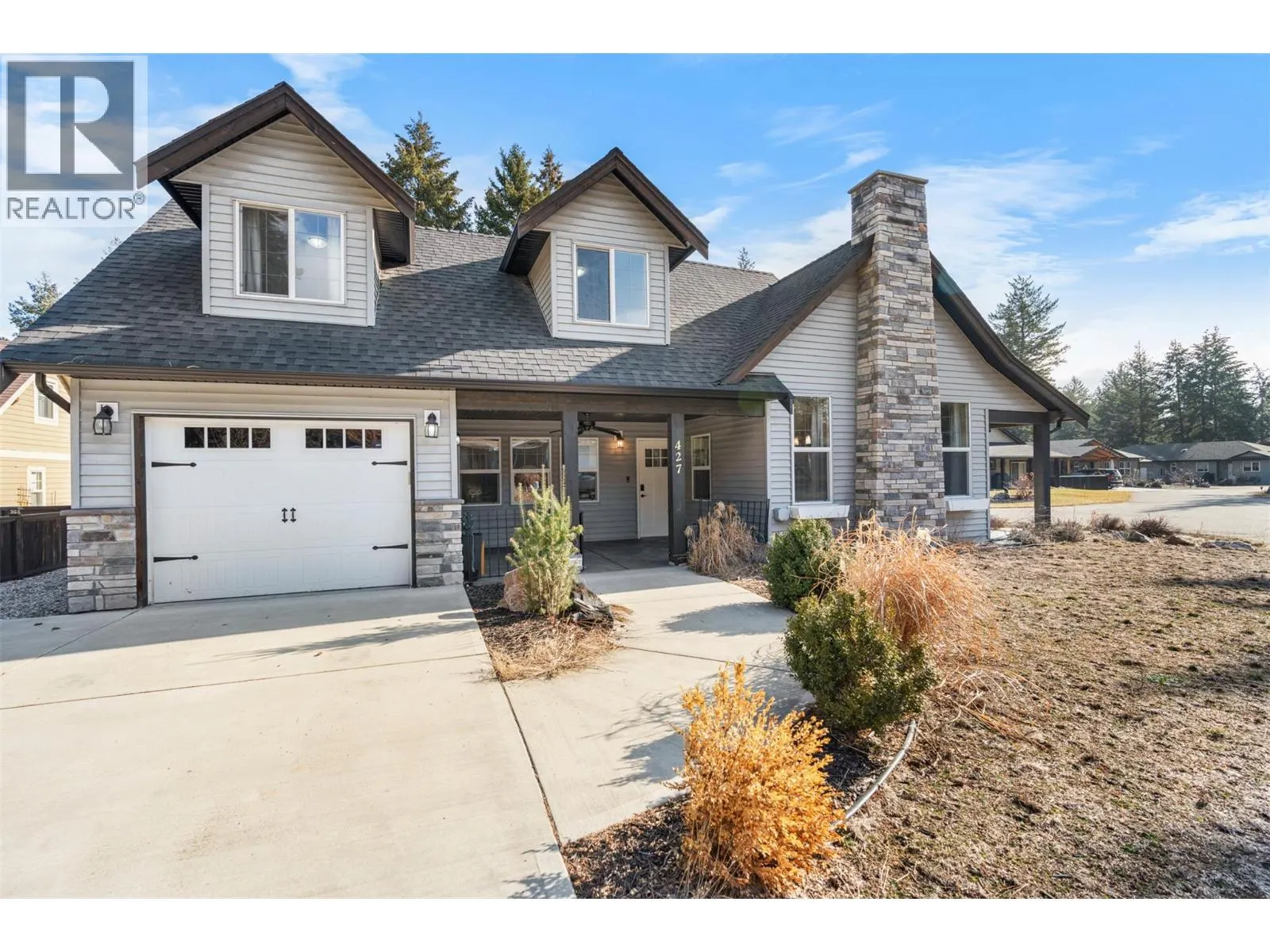 427 Hummingbird Avenue