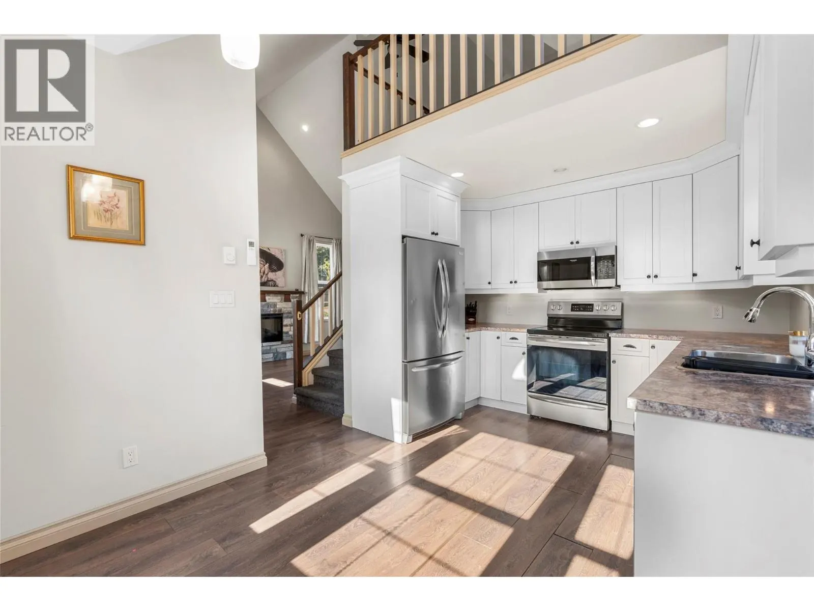 427 Hummingbird Avenue