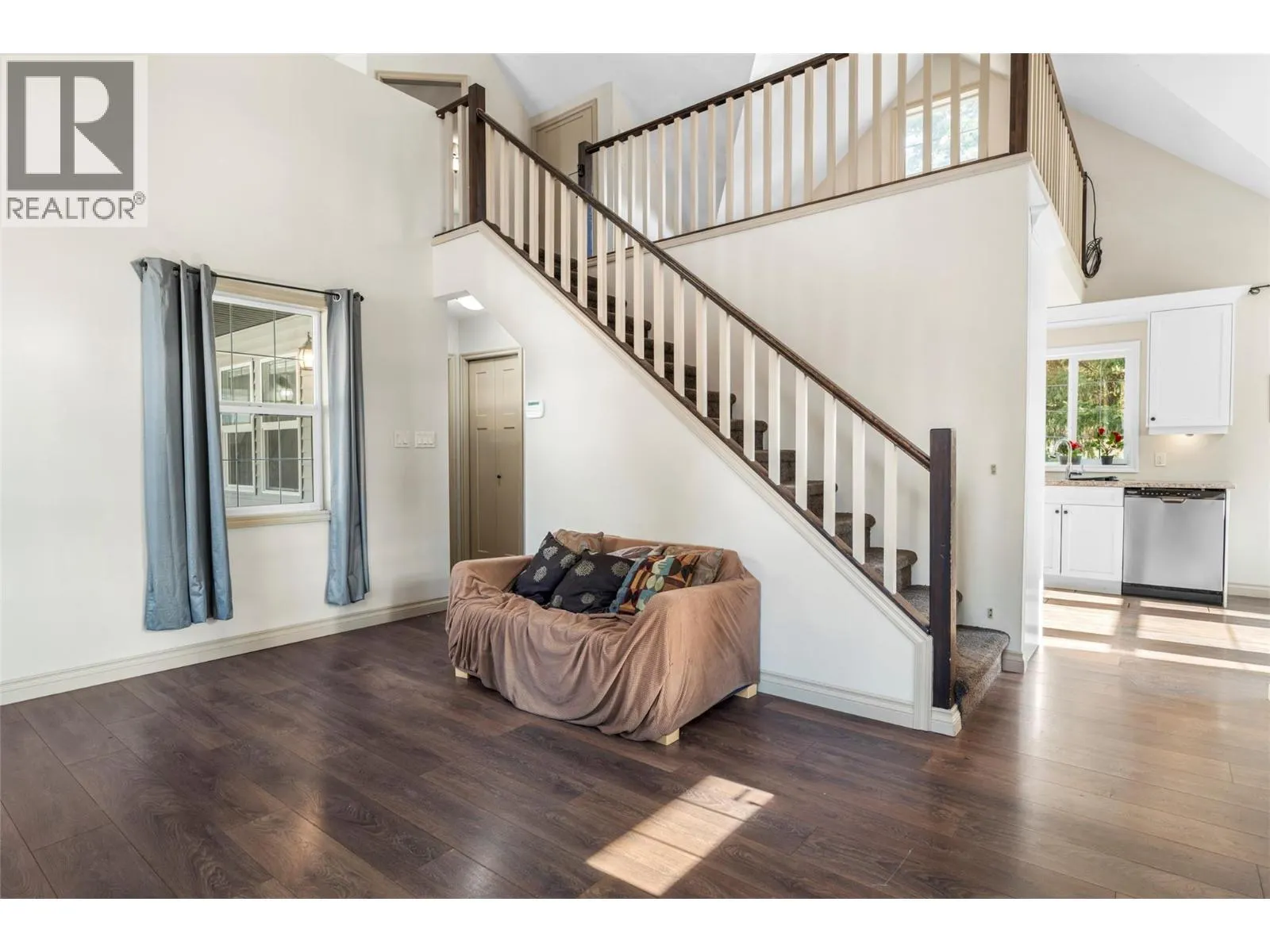 427 Hummingbird Avenue
