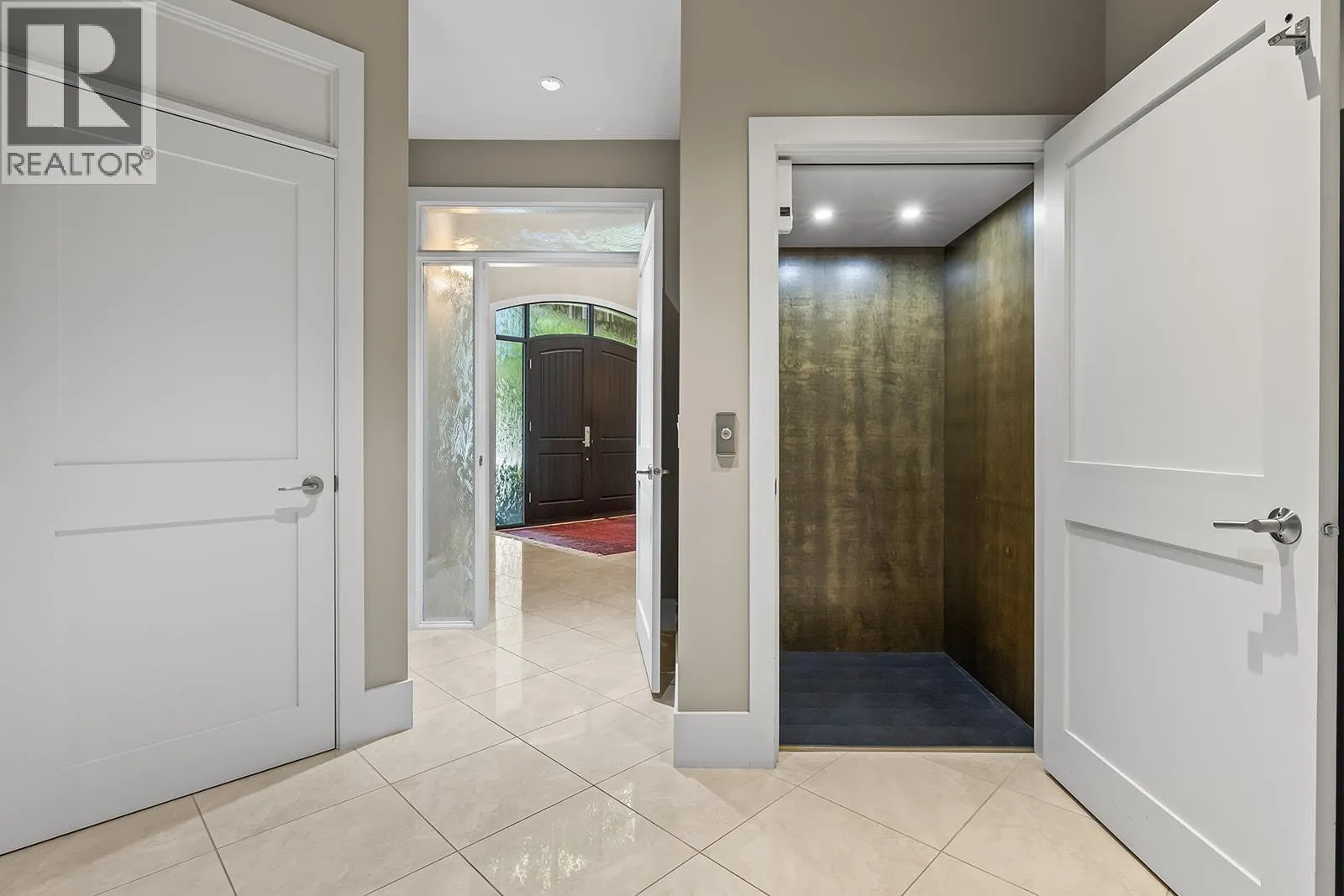 2410 Abbott Street Unit# 4