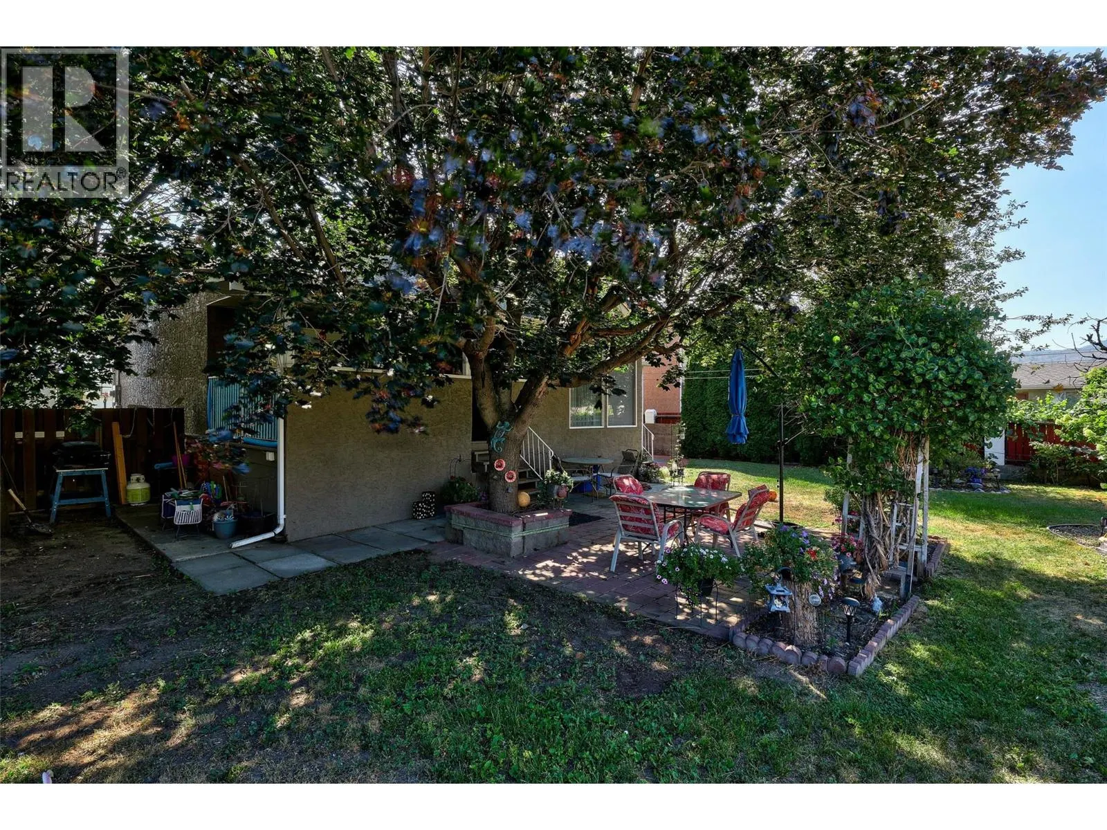 820 Ollek Street