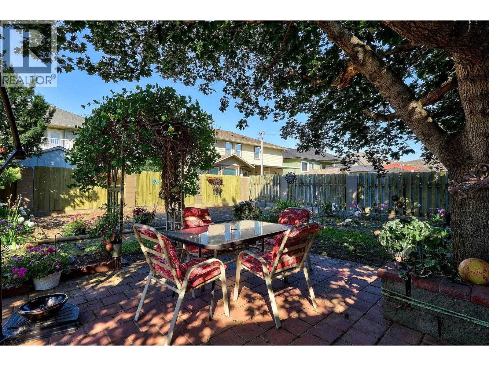 820 Ollek Street