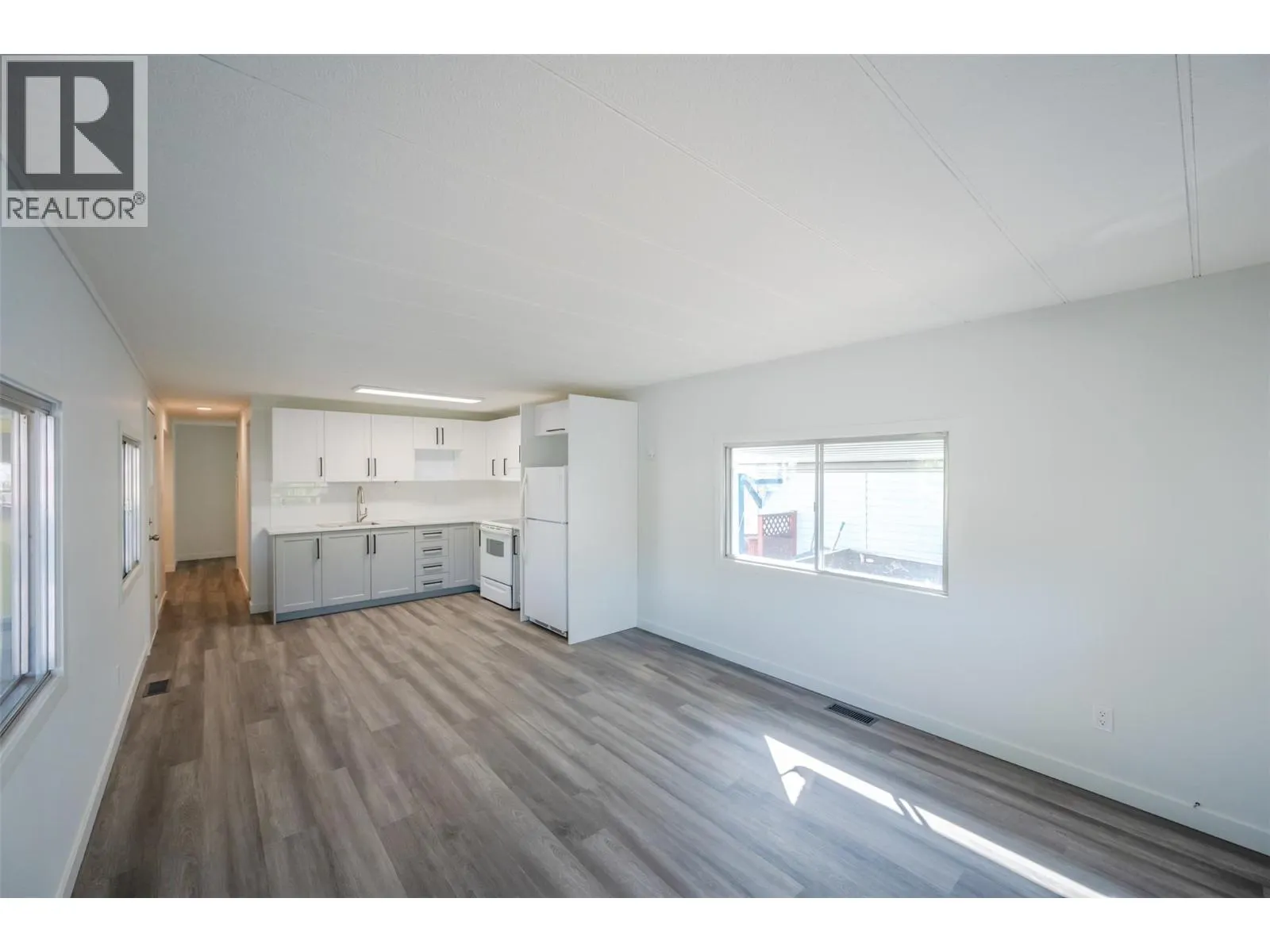 197 Dauphin Avenue Unit# 14