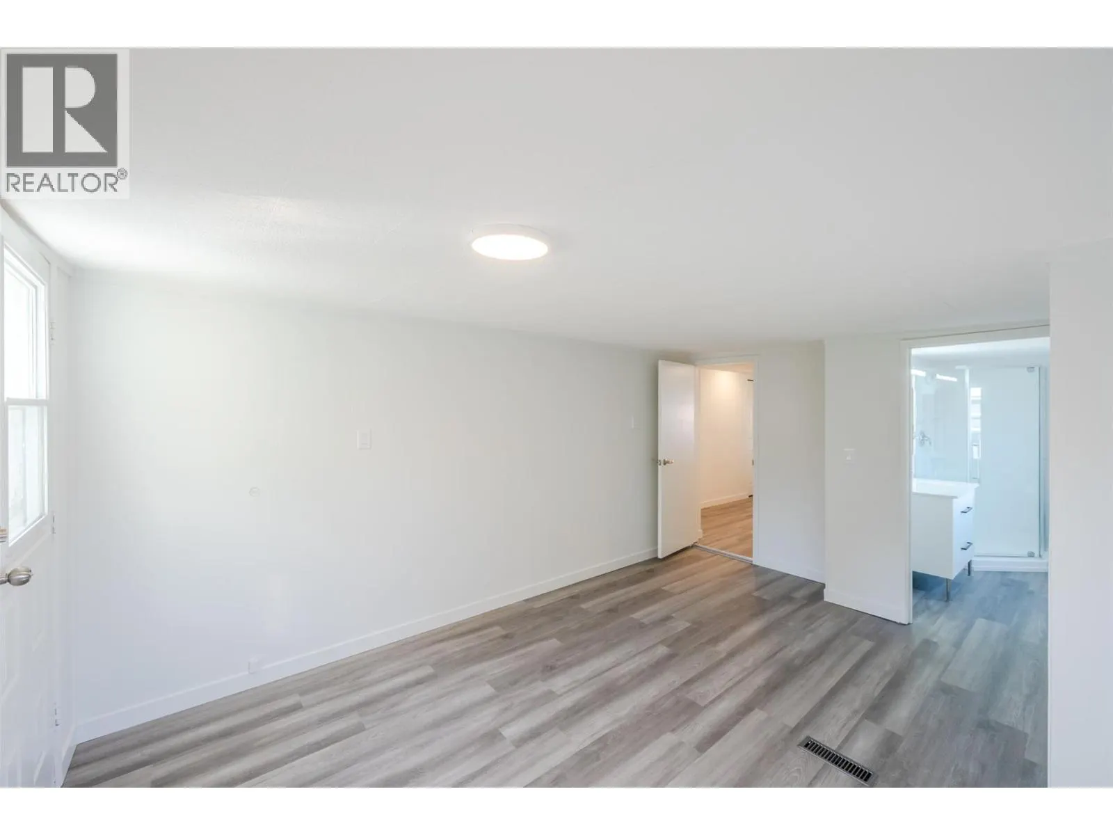 197 Dauphin Avenue Unit# 14