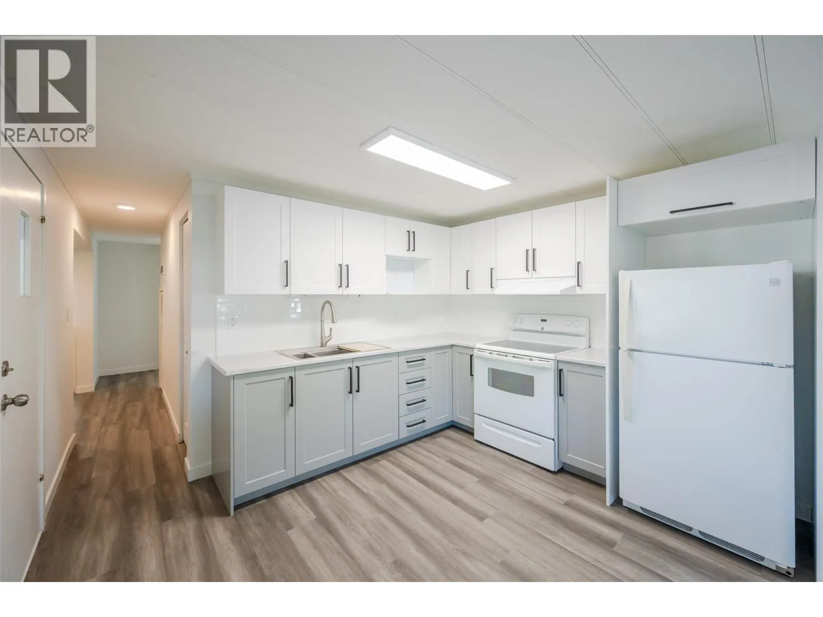 197 Dauphin Avenue Unit# 14