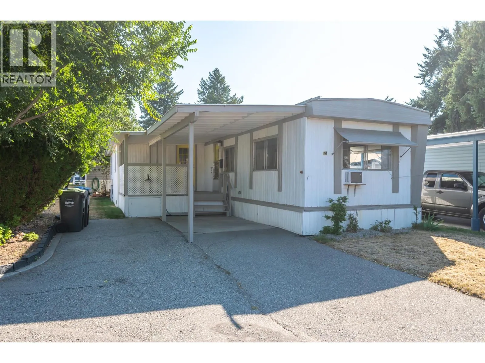 197 Dauphin Avenue Unit# 14
