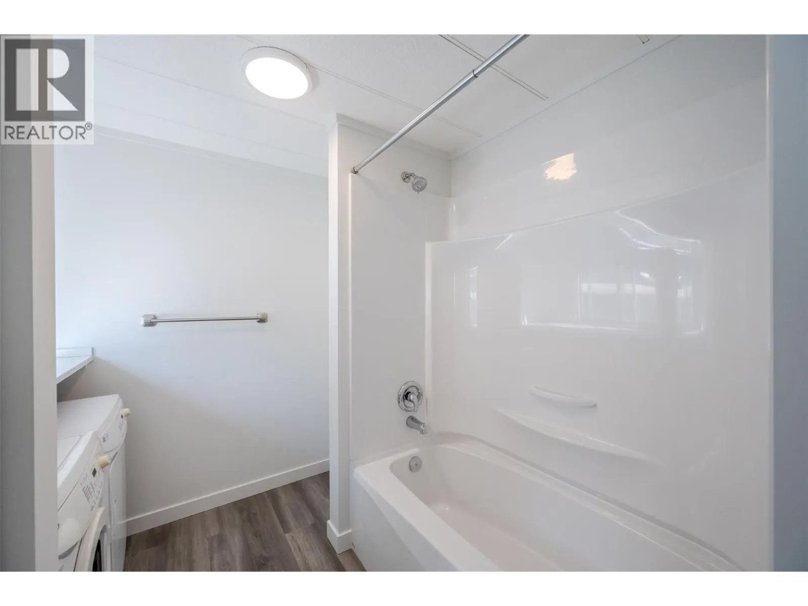 197 Dauphin Avenue Unit# 14