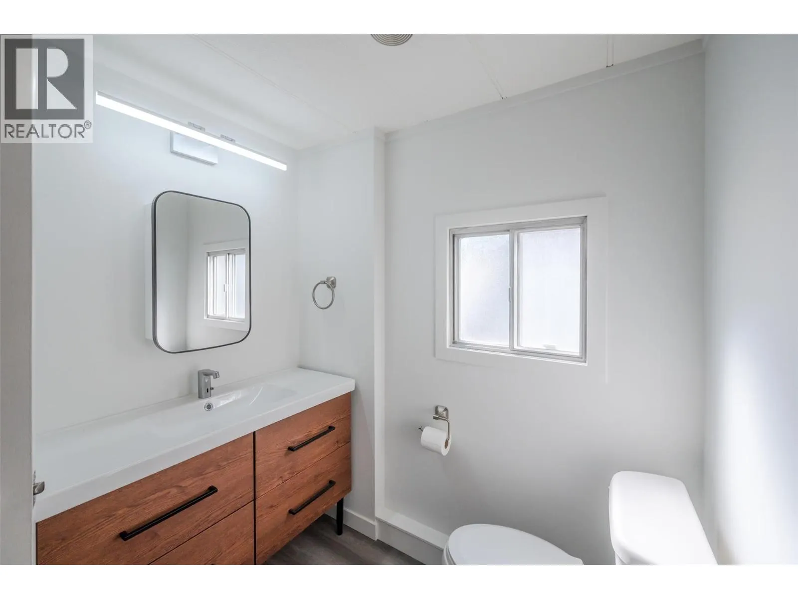 197 Dauphin Avenue Unit# 14