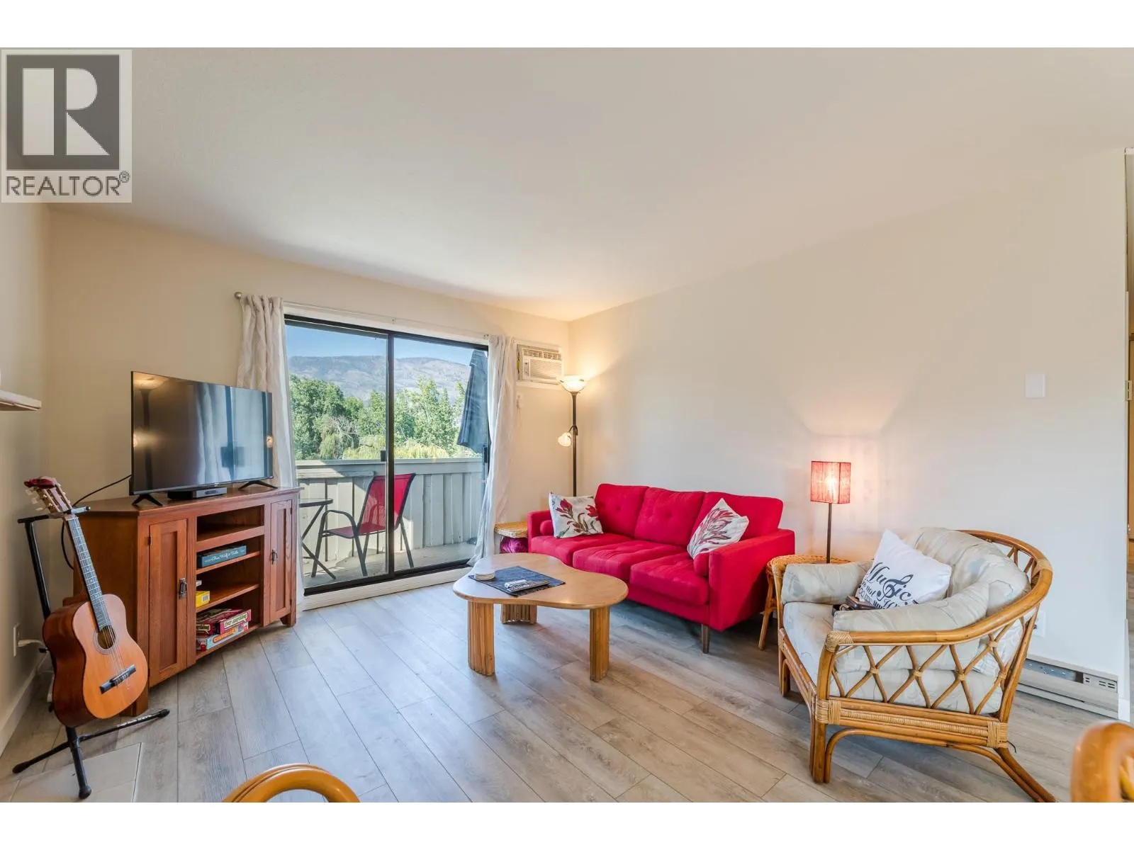 150 Skaha Place Unit# 313