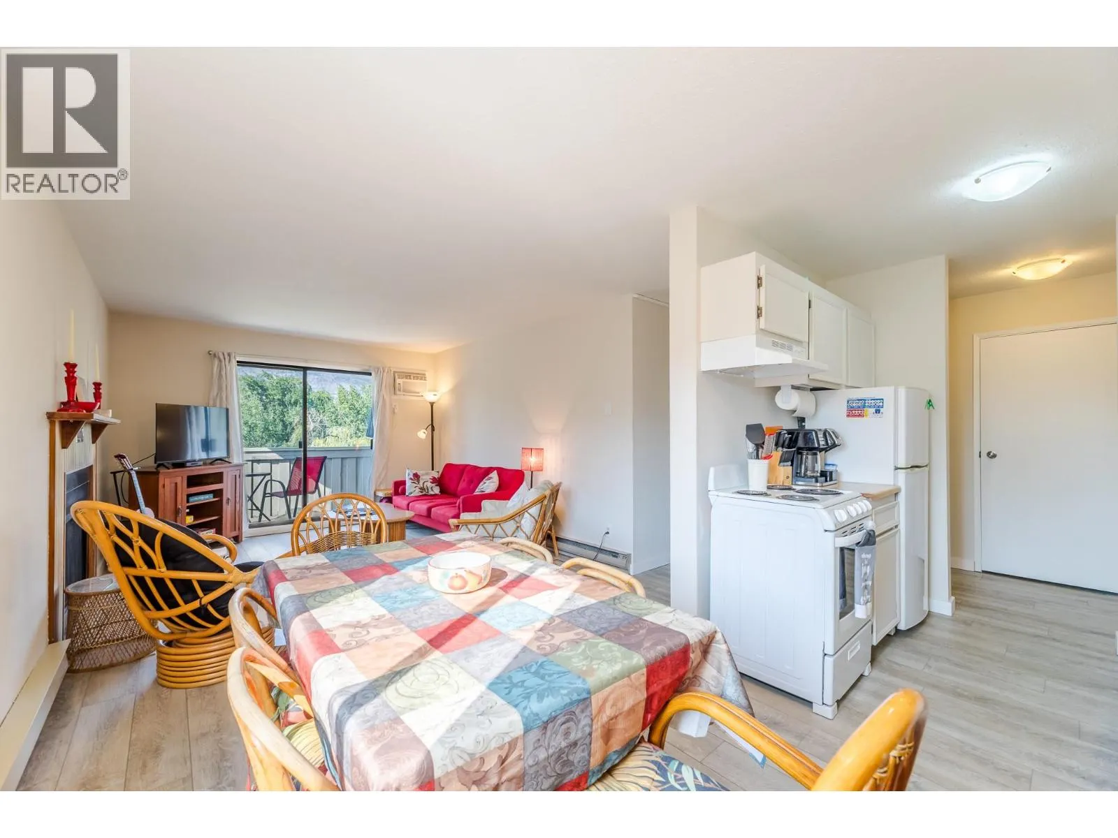 150 Skaha Place Unit# 313