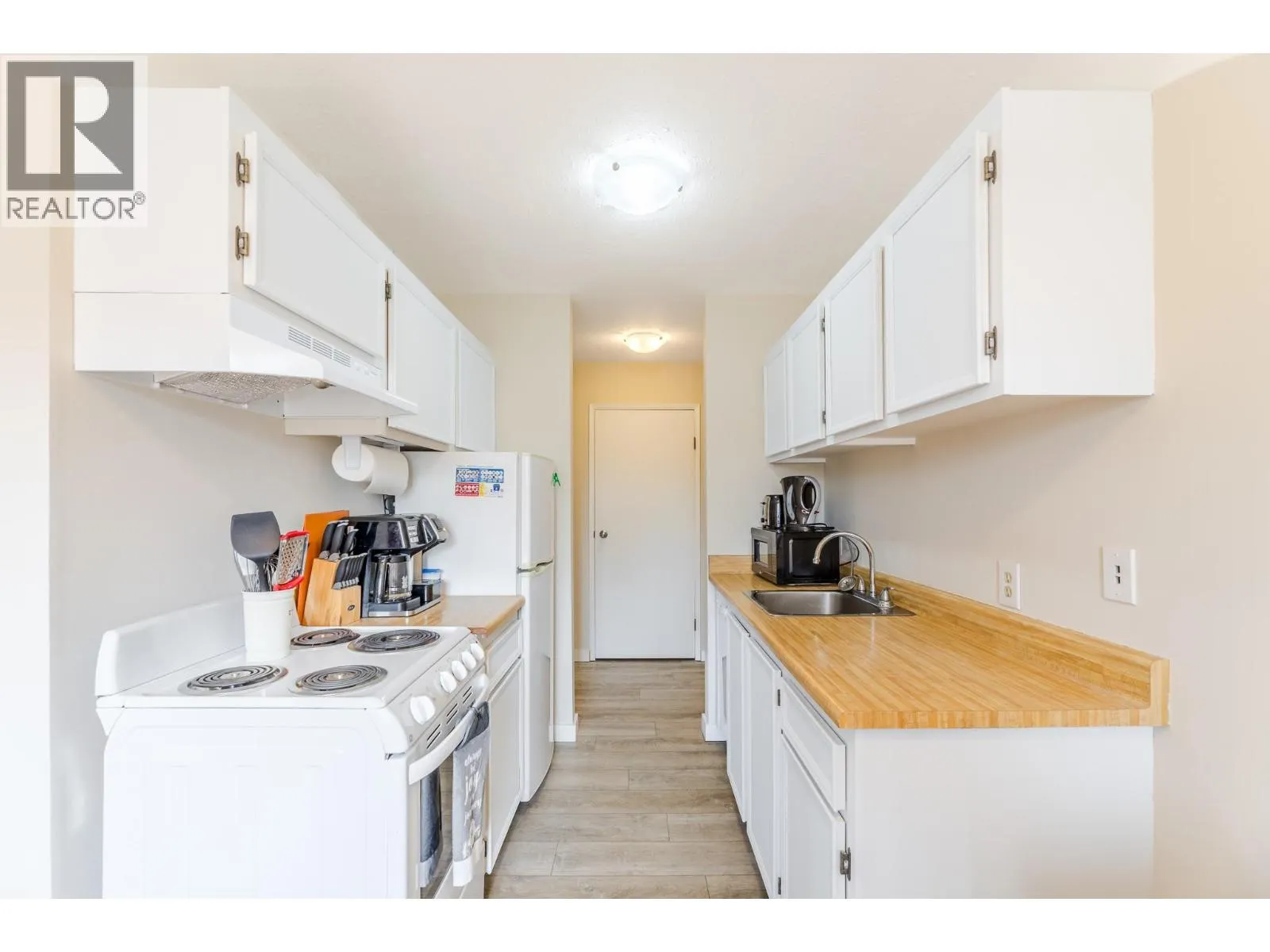 150 Skaha Place Unit# 313