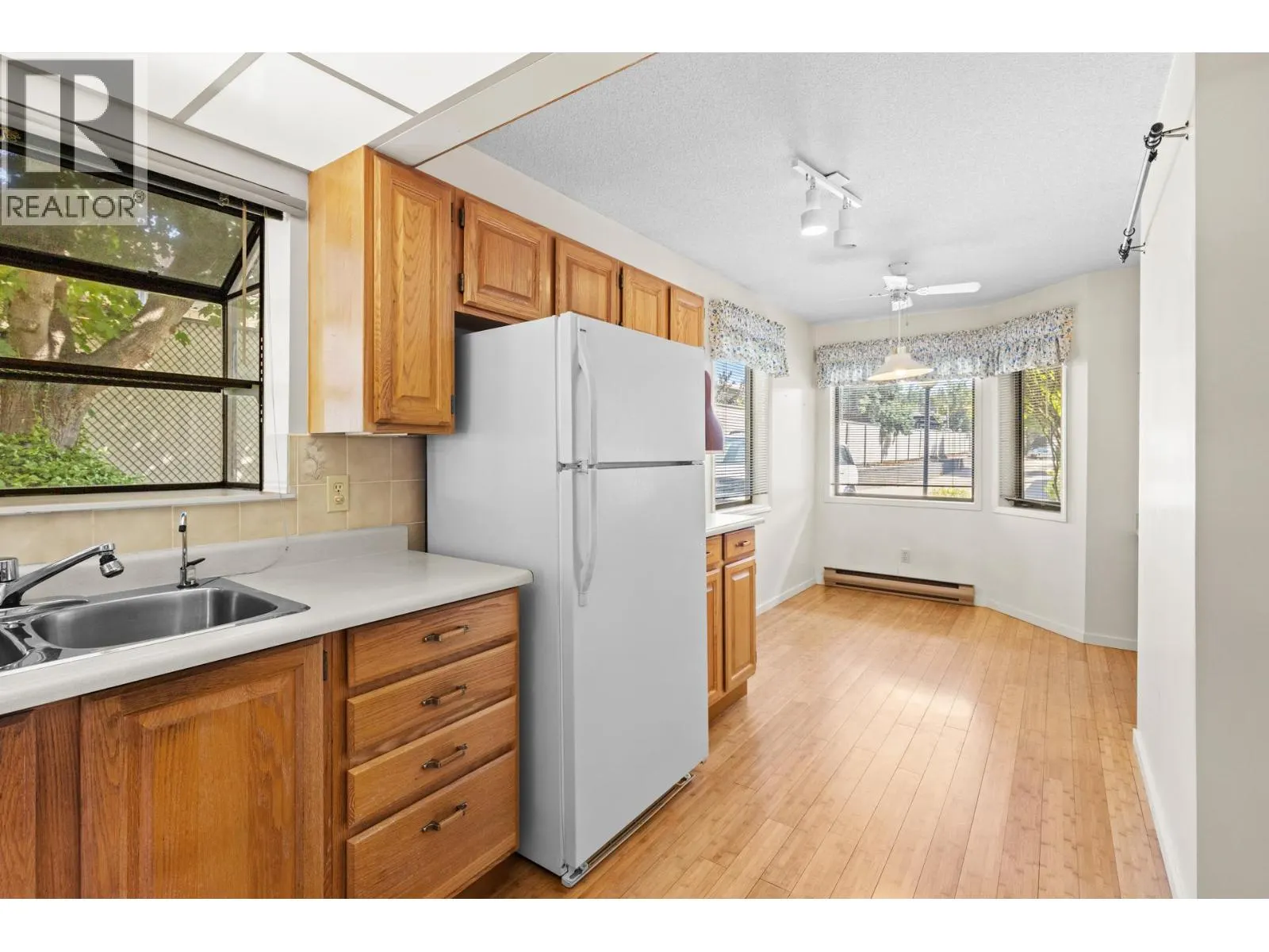 1765 Leckie Road Unit# 129