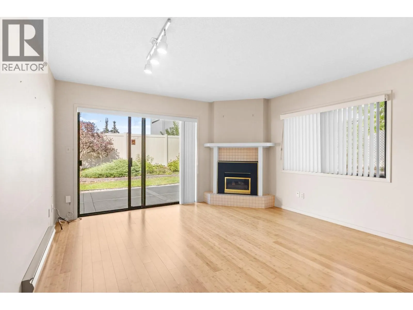 1765 Leckie Road Unit# 129